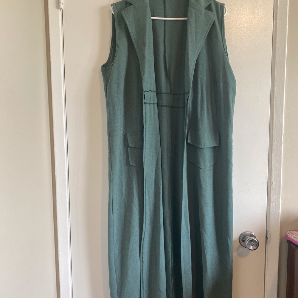 Sleevless Cardigan